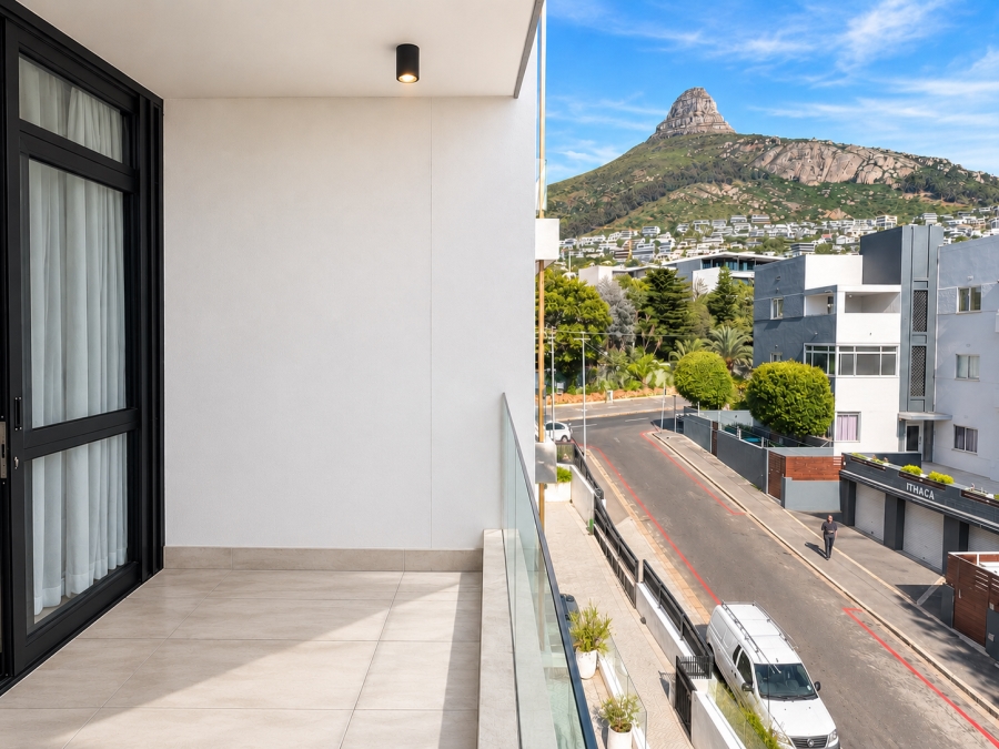 1 Bedroom Property for Sale in Sea Point Western Cape